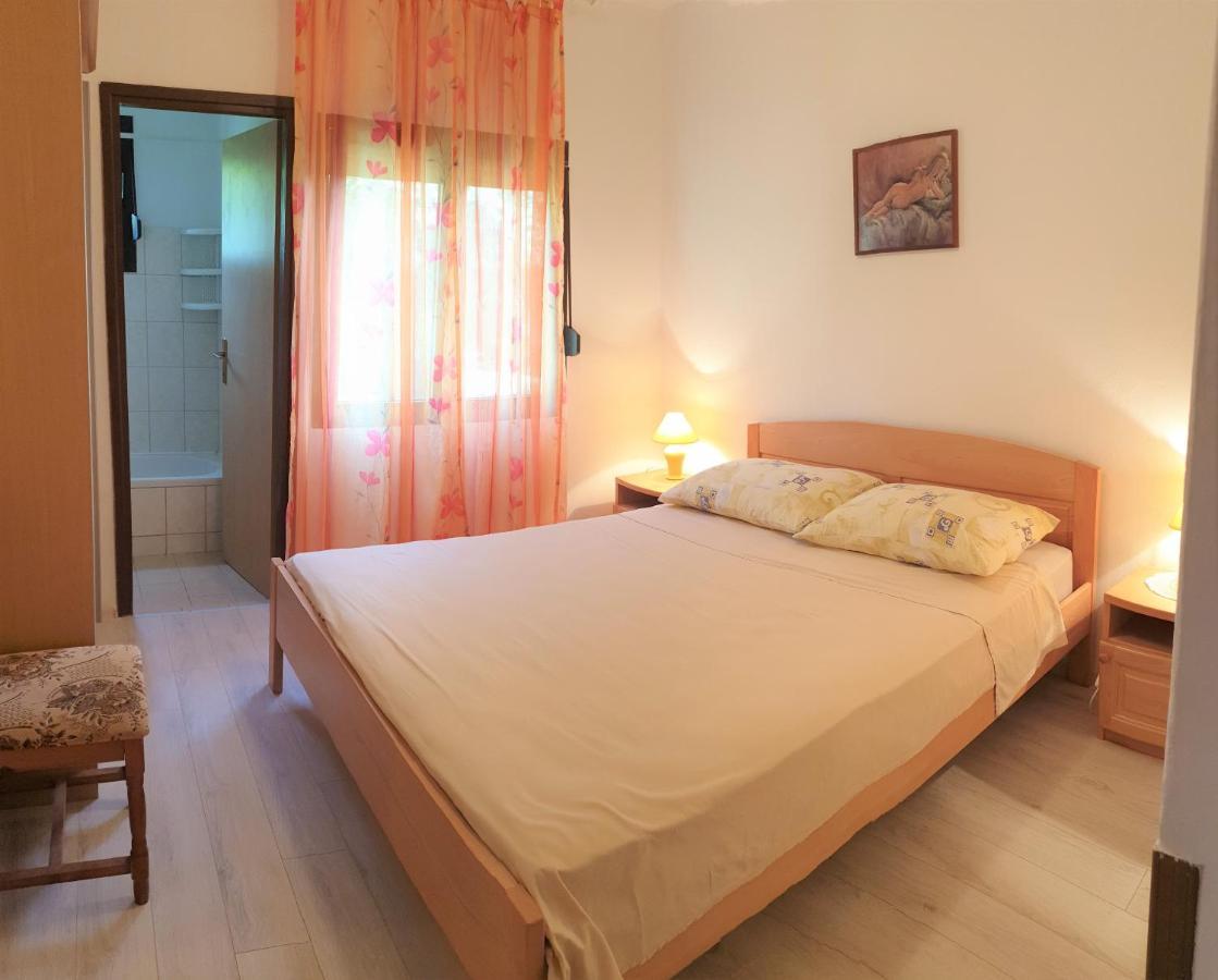 Apartments Josko Barbat Barbat na Rabu Екстериор снимка
